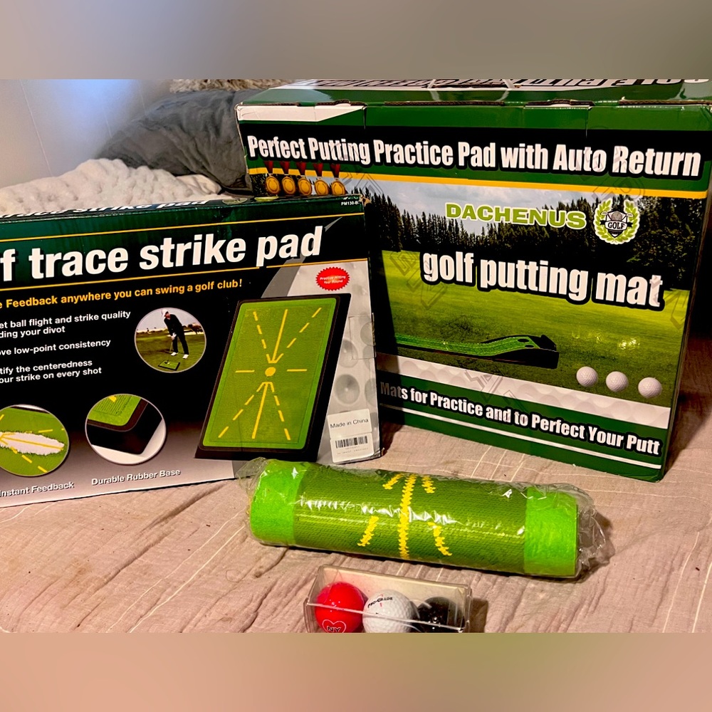 Golf Pro indoor/outdoor putter with ball return, trace strike pad, & gifts